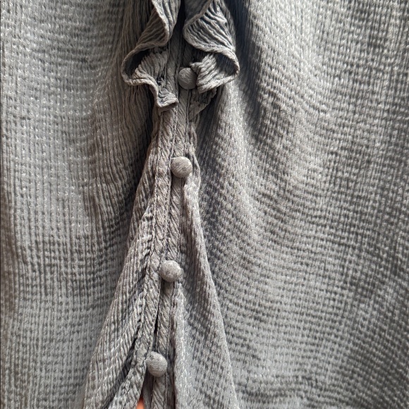 Sezane Priscille Blouse Women's 34 US 2 Ruffle V-Neck 100% Silk Button Blue - Picture 6 of 7